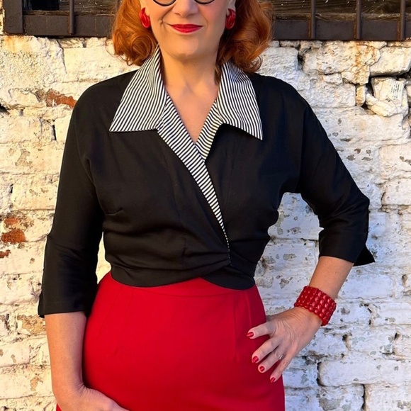 Retro Vintage Style Cropped Wrap Top, Black & White Striped, Size Large - Picture 1 of 5